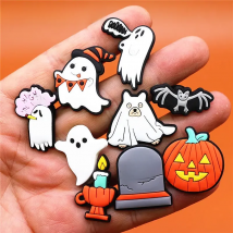 Single Sale 1pcs Cartoon Ghosts Shoe Buckle Accessories PVC Halloween Shoe Charm Decorations Clog Pins Fit Party Kids Gifts