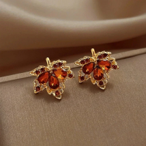 Red Maple Leaf Stud Earrings for Women 2025 New Fashion Brand Jewelry Crystal Leaves Vintage Temperament Earrings Accessories