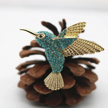 Retro Cute Hummingbird Brooch Female Corsage Coat Pin Brooch Jewelry for Women Wedding Party Accessories