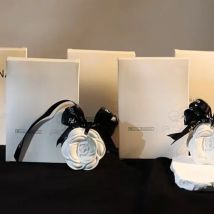 Car Hanging Air Freshener Gypsum Flower Fragrance for Car Styling Aroma Fresh Air Purifier Interior Decorations Ornament