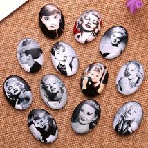 Onebeading13x18mm 18x25mm 30x40mm Cartoo Girl Oval Pattern Glass Cabochons Flatback Photo Base Tray Blank DIY Making Accessories