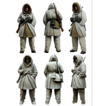 1:35 Resin kit  Winter soldier in white camouflage
