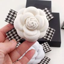 Retro Cloth Art Camellia Flower Brooches Fabric Bow Lapel Pins for Women Female Corsage Shirt Scarf Buckle Badge Accessories