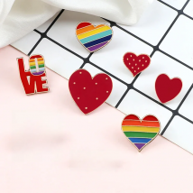 Love Heart Enamel Pins Badge Cartoon Show Love Brooches Clothes Bag Denim Lapel Pin Gifts for Women Men Friends Fashion Jewelry