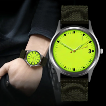 Reloj Hombre Fashion Green Watches Men Sports Watches Nylon Strap Auto Date Quartz Wristwatches Luminous Hands Relogio Masculino