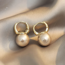 2025 New French Romantic Simple Design Champagne Pearl Pendant Earrings Fashion Jewelry Elegant Accessories For Women's  Party