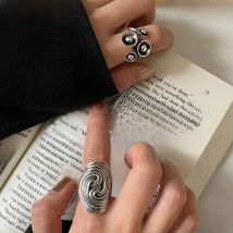 FOXANRY Vintage Punk Silver Color Flower Rings for Women New Fashion Simple Irregular Geometric Party Jewelry Gifts