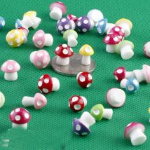 20PCS Mixed Color Mushrooms Terrarium Figurines Fairy Garden Miniatures Party Garden Mini Mushroom Garden Ornament Resin Crafts
