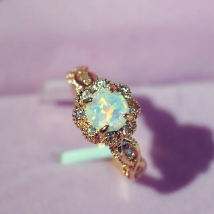 AMORUI Vintage Australian Crystal Flower Ring Female Anniversary Gift Jewelry Fashion Golden Opal Engagement / Wedding Rings