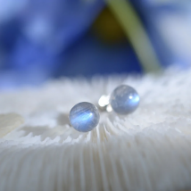 ITSMOS Natural White Moon Light Stone Earrings Elegant Simple s925 silver Studs Dainty Jewelry for Women Girl Christmas Gift