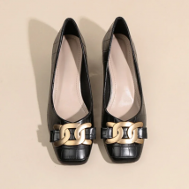 Plus Size 35-43 Women Pumps Med Heel Square Toe Pumps Office Lady Leahter Shoes Big Gold Metal Chain Soft Soles Slip on Shoes
