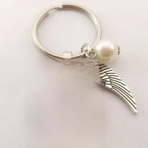 Best friends keychain keyring "not sisters by blood but sisters by heart" friendship jewelry gift for women girls