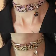 Punk Girl Pink Leopard Print Adjustable Chokers for Women Girls Round Metal Pendant Necklace Y2K Spicy Girl Accessories Jewelry