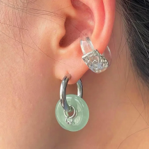 XIALUOKE New Unique Green Jade Round Stainless Steel Hoop Earrings For Women Vintage Elegant Earclip Earrings Statement Jewelry