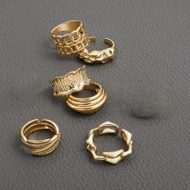 Creative Geometric Wide Chain Open Rings for Women Punk Gold Plated Metal Textured Feather Finger Opening Rings Simple Jewelry