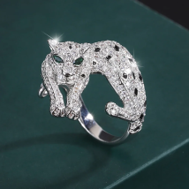 New Charms High Carbon Diamond 5A Zircon Leopard Gold Color Rings for Women Cocktail Party Fine Jewelry Birthday Gift Wholesale