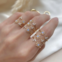 New Ins New Plum Blossom Butterfly Ring Real Gold-plated Copper Exquisite Flower Rings For Women Girls Fashion Jewelry Gifts