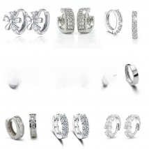 New Minimalist Small Heart Stud Earrings Crystal Silver Color Round Huggie Earrings For Women Female Brincos oorbellen