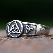 2023 Witch Knot Stainless Steel Ring Wiccan Cross Celtics Knot Women Rings Witchcraft Good Luck Protection Amulet JEWELRY
