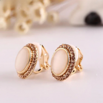 GRACE JUN Gold Color Stone Rhinestone Geometric Clip on Earrings for Women Popular Without Pierced Earrings Charm Jewelry 2019