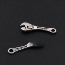 40pcs Zinc Alloy   Wrench Charms Hardware Tool Metal Pendant Bracelet Jewelry Making  A1018