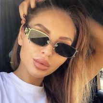 Fashion Retro Square Sunglasses Woman Brand Vintage Travel Small Rectangle Sun Glasses For Female Metal Punk Style Oculos De Sol