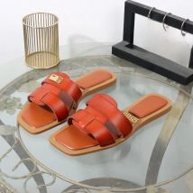 Flat bottomed women's mops in the summer of 2025 the new square toe wears women's sandals and black fashion sandals slippers