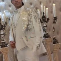 Exquisite Jewelry Diamond Beaded Suits Men Sparkly Shawl Lapel Prom Blazers Customized 3-Piece Groom Occasion Dresses Wedding