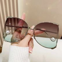 Oversized Metal Sunglasses Women For Female Luxury Brand Designer Elegant Pink Sun Glasses Vintage Big Frame Pearl Shades UV400