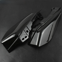 Motorcycle Mid-Frame Air Deflector Heat Shield Fits For Harley Touring Street Glide FLHX Electra Glide Tri Glide CVO 2017-2023