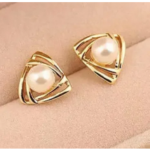 Cheap Marketing Korean Jewelry Sweet And Romantic And Lovely And Generous Temperament Imitation Pearl Earrings Luxury Earings