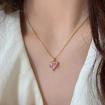 2023 New Korean Fashion Crystal Zircon Pink Heart Necklaces For Women Romantic Sweet Temperament Necklaces Jewelry Party Gift