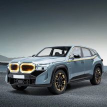 1:24 luxury XM alloy model car, luxurious and atmospheric appearance, simulated sound and light, exquisite desktop ornaments