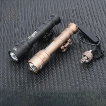 WADSN Surefir M300A M600U Tactical Flashlight White Light 400/600lumens Fit 20mm Rail Hunting Weapon Light Airsoft Accessories