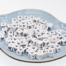 CHONGAI 20/50/550Pcs Cube Acrylic Letter Beads Single Alphabet A-Z White Square Bracelet For Jewelry Making DIY Beads 10*10mm