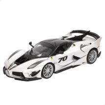 Burago - Maqueta Coche Ferrari, maqueta de coche a escala 1:18, con carrocería fiel al modelo original, interior de alta precisión, detalles de competición y pintura realista, ideal para