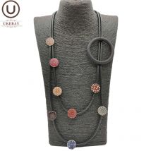 UKEBAY Neue Druck Choker Halsketten Für Frauen Gummi Halskette Holz Schmuck Zubehör Große Aussage Kleidung Kette Für Party