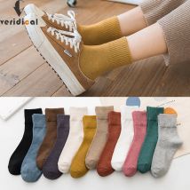 Kurze Damensocken aus Baumwolle, einfarbig, jung, lässig, modisch, weich, elastisch, langlebig, atmungsaktiv, Crew-Harajuku-Socken für Mädchen, 4 Jahreszeiten