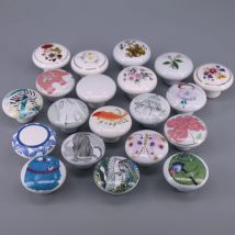 1x Weiß cartoon Schrank Schrank Schrank Kommode Griffe Pulls Keramik Knöpfe für Kinder Schlafzimmer