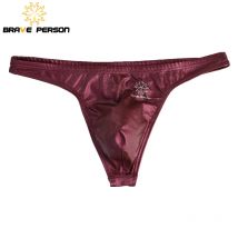 3 teile/los Neue BRAVE PERSON Männer Slips Sexy Herren Niedrigen Taille Slips Imitation Leder Männlichen Unterhose Slip Männer Tangas Unterwäsche