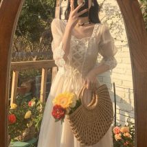 2026 Frühling Spitzen-Süßes Elegantes Kleid Damen Abendparty Einteiler Koreanisches Kawaii Kurzarm-Kleid Damen Quadratischer Kragen