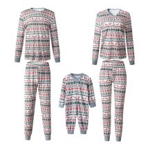 2026 Christmas Family Pajamas Matching Dad Mom And Daughter Xmas Clothes Set Adult Kids Sleepwear For Father Mother Son Outfit