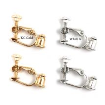 10 sztuk / partia Śrubowy konwerter klipsów do uszu DIY Ręcznie robione konwertery klipsów do kolczyków Zamień dowolne sztyfty na klipsy do kolczyków JF52