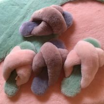 2025 New Style 100% Natural Sheepskin Fur Slippers Female Winter Slippers Women Warm Indoor Slippers Soft Wool Lady Home Shoes