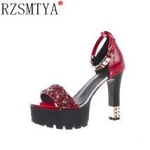 Neue Sommer Frauen High Heels Hochzeit Sandalen Open Toe Ankle Strap Chunky Heels Strass Plattform Sandalen Diamant Schuhe