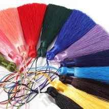 10 teile/los 8cm Polyester Seide Quaste Pinsel Charms Anhänger Für DIY Schmuck Machen Zubehör Handgemachte Handwerk Material Liefert