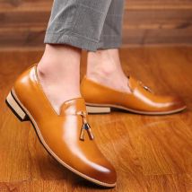 Männer Slip auf Kleid Büro Hochzeit Schuhe Männer Spitz Kleid Leder Schuhe Luxus Italienischen Stil Formale Party Schuhe hj65