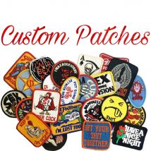 Eigene Stickerei Patches Personalisierte Logo Name Military Abzeichen Haken und Schleife PVC Woven Stoff Eisen auf Patch für Kleidung Hüte