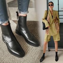 2020 winter new full leather low-heeled women's boots retro fashion all-match essential women's short boots pointed ankle boots