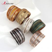 Amorcome Böhmischen Kontrast Farbe Splice Dünne Streifen Leder Armband für Frauen Multilayer Breite Wrap Armband Paar Schmuck Geschenk